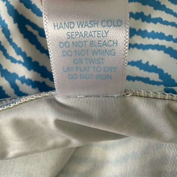 J McLaughlin Koa One Piece Swimsuit Size 6 Radio Waves Blue White NWOT - Picture 10 of 11